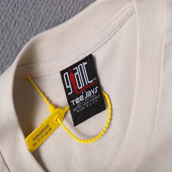 Vintage Portrait Print & Red Slogan Short Sleeve Cream - Picture 11 of 11